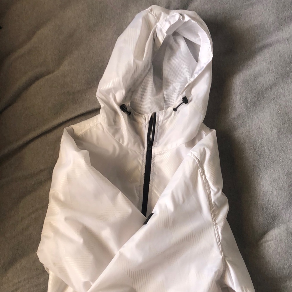 Reflective rain coat